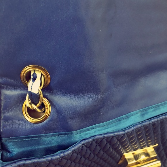 Royal blue purse - Picture 6 of 8